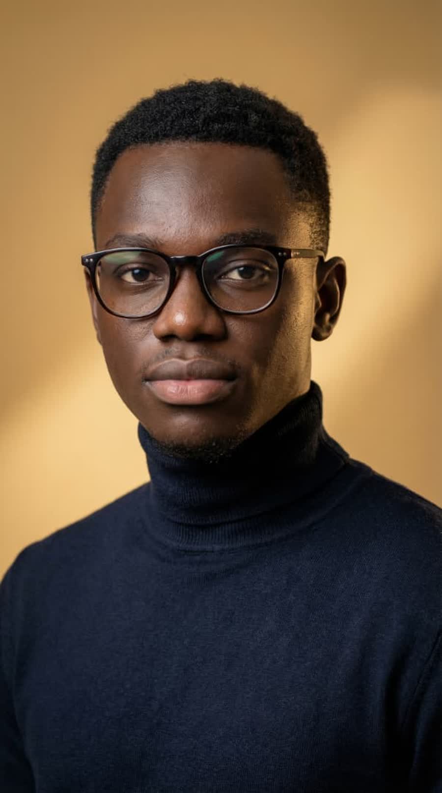 Portrait d'Antonio TOUDJI, ingénieur IA spécialiste sécurité